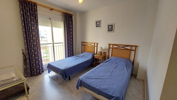 En megler med gode referanser - SPANIA1.no