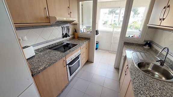 En megler med gode referanser - SPANIA1.no