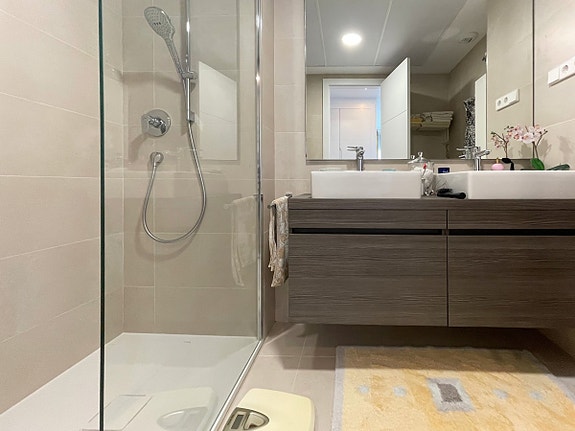 En megler med gode referanser -  SPANIA1.no