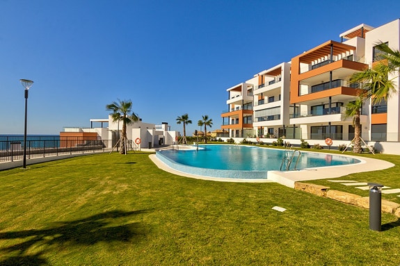 En megler med gode referanser -  SPANIA1.no