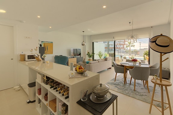 En megler med gode referanser -  SPANIA1.no