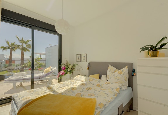 En megler med gode referanser -  SPANIA1.no