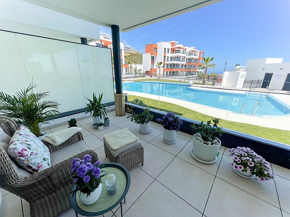 En megler med gode referanser -  SPANIA1.no