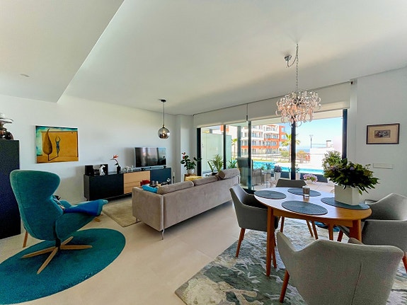 En megler med gode referanser -  SPANIA1.no