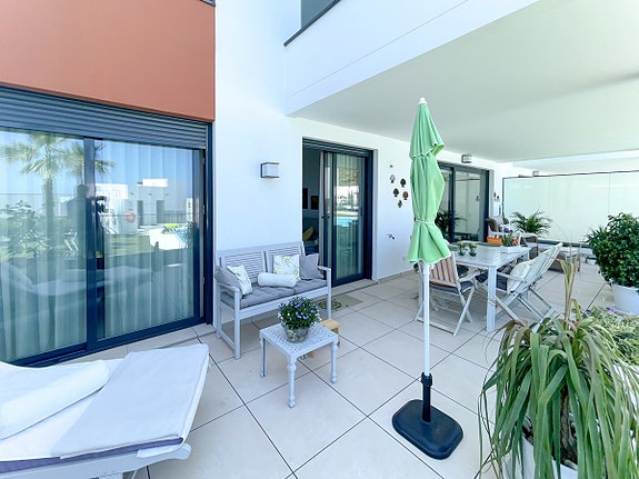 En megler med gode referanser -  SPANIA1.no