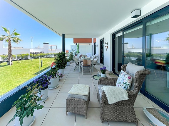 En megler med gode referanser -  SPANIA1.no