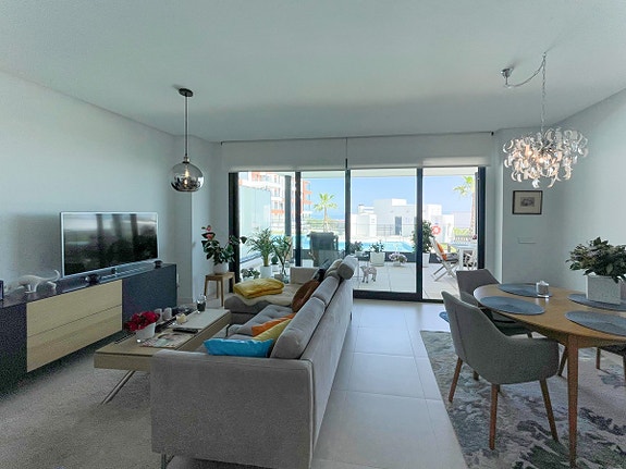 En megler med gode referanser -  SPANIA1.no