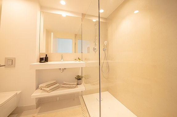 En megler med gode referanser - SPANIA1.no