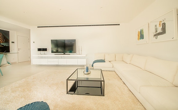 En megler med gode referanser - SPANIA1.no