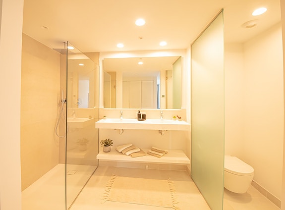 En megler med gode referanser - SPANIA1.no