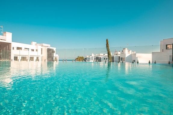 En megler med gode referanser - SPANIA1.no