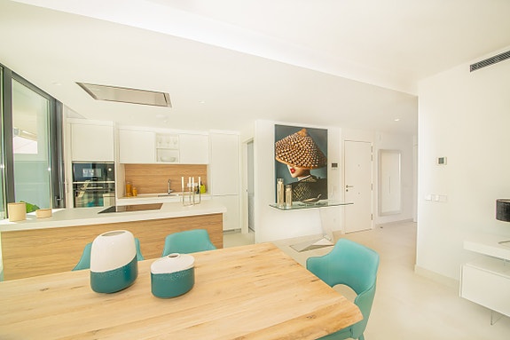 En megler med gode referanser - SPANIA1.no