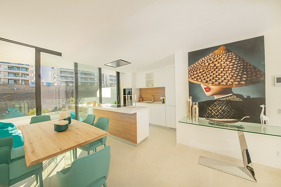 En megler med gode referanser - SPANIA1.no