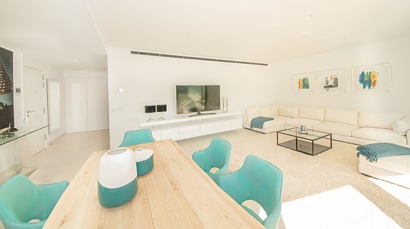 En megler med gode referanser - SPANIA1.no