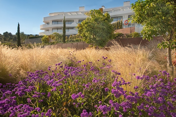 En megler med gode referanser - SPANIA1.no