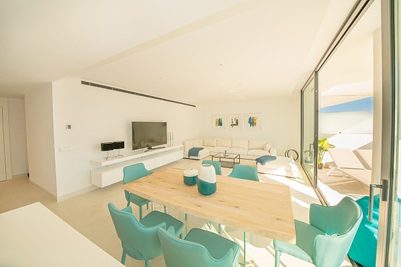 En megler med gode referanser - SPANIA1.no