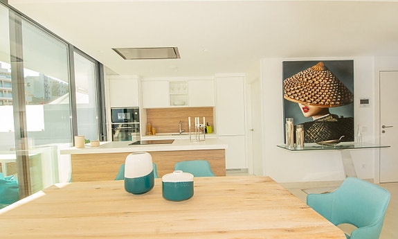 En megler med gode referanser - SPANIA1.no