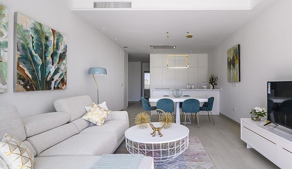 En megler med gode referanser - SPANIA1.no