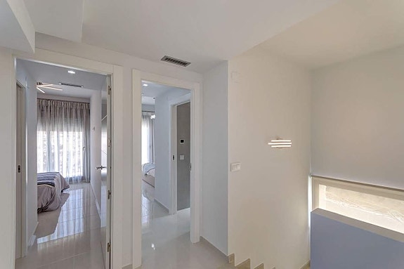 En megler med gode referanser - SPANIA1.no