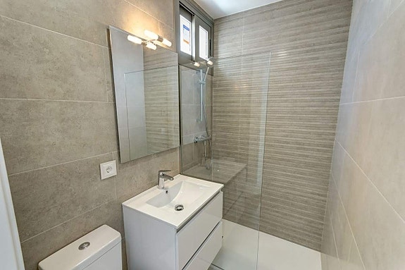 En megler med gode referanser - SPANIA1.no