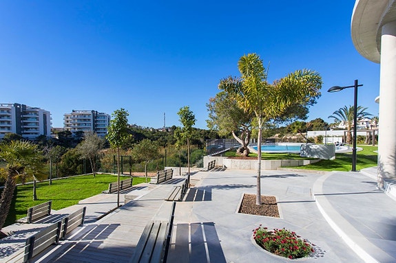 En megler med gode referanser - SPANIA1.no