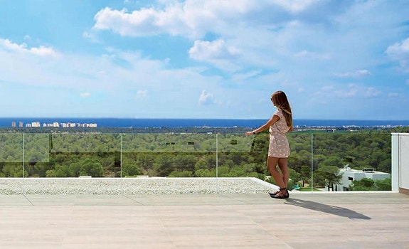 En megler med gode referanser - SPANIA1.no