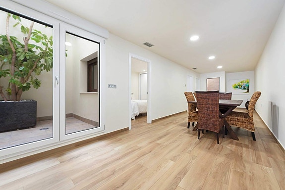 En megler med gode referanser - SPANIA1.no