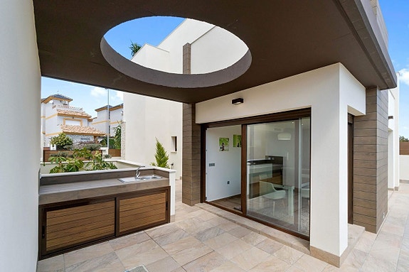 En megler med gode referanser - SPANIA1.no