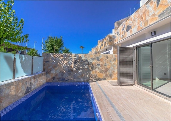 En megler med gode referanser - SPANIA1.no