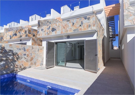 En megler med gode referanser - SPANIA1.no