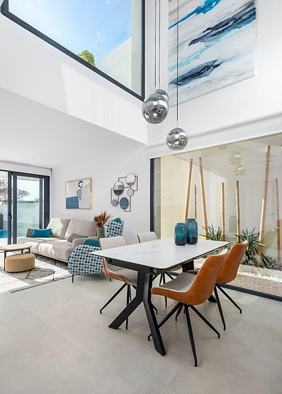 En megler med gode referanser - SPANIA1.no