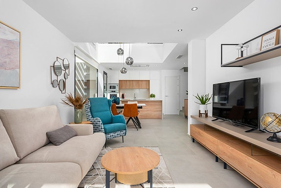 En megler med gode referanser - SPANIA1.no