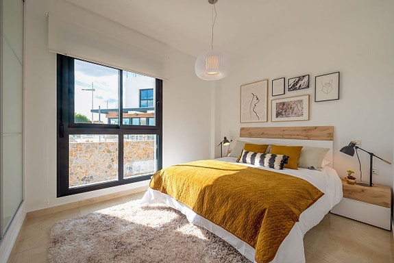 En megler med gode referanser - SPANIA1.no