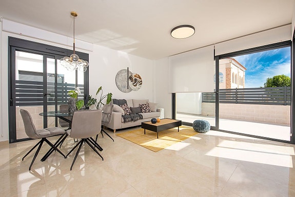 En megler med gode referanser - SPANIA1.no