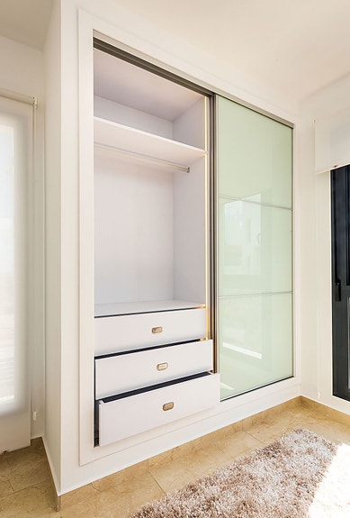 En megler med gode referanser - SPANIA1.no