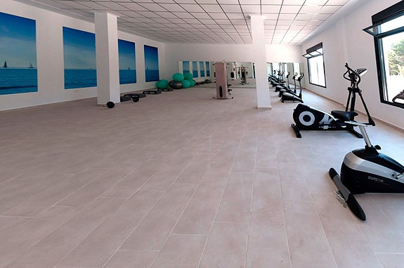 En megler med gode referanser - SPANIA1.no