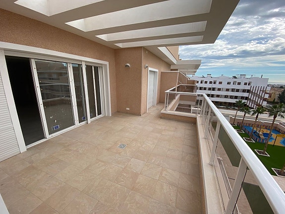 En megler med gode referanser - SPANIA1.no