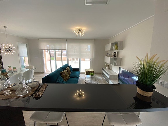 En megler med gode referanser - SPANIA1.no