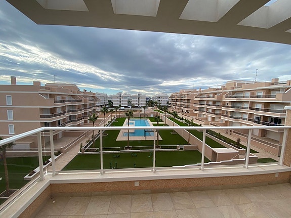 En megler med gode referanser - SPANIA1.no