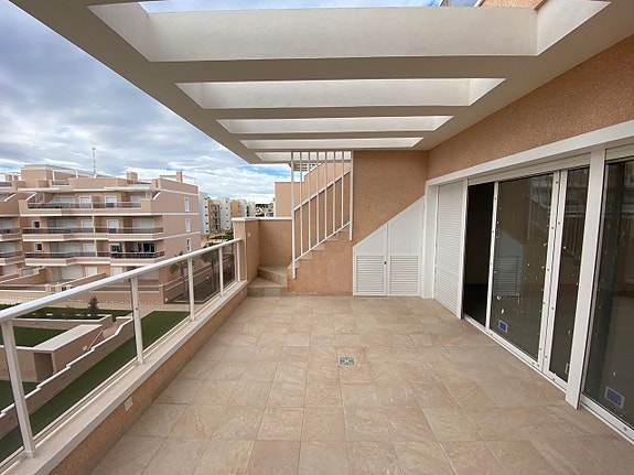 En megler med gode referanser - SPANIA1.no