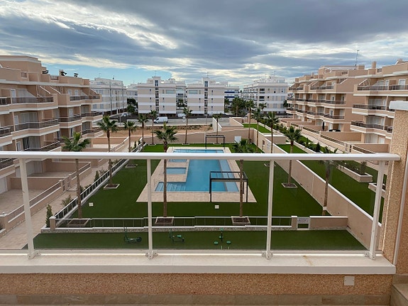 En megler med gode referanser - SPANIA1.no