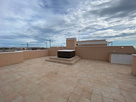 En megler med gode referanser - SPANIA1.no