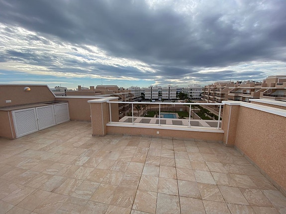 En megler med gode referanser - SPANIA1.no