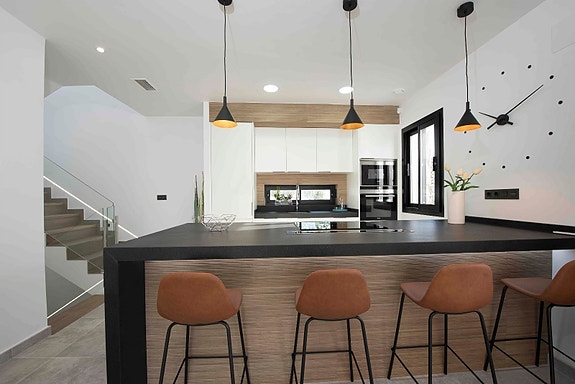 En megler med gode referanser -  SPANIA1.no