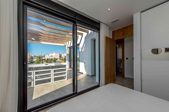 En megler med gode referanser -  SPANIA1.no