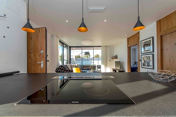 En megler med gode referanser -  SPANIA1.no