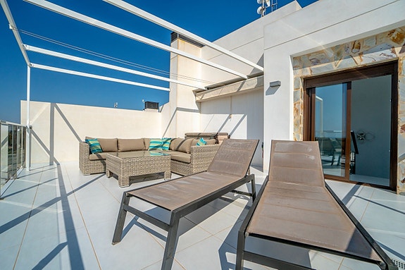 En megler med gode referanser - SPANIA1.no