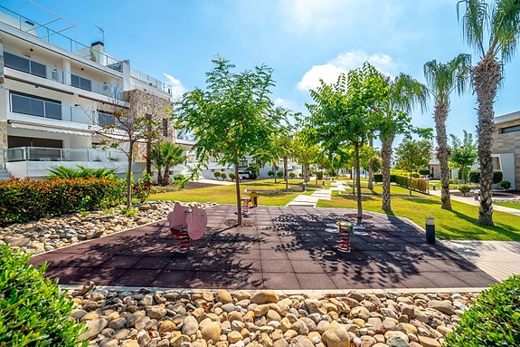 En megler med gode referanser - SPANIA1.no