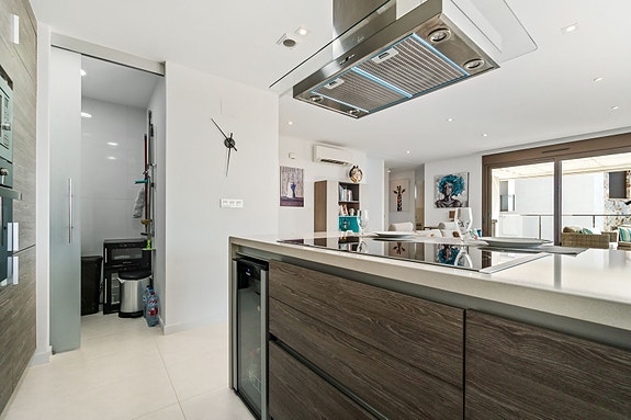 En megler med gode referanser - SPANIA1.no