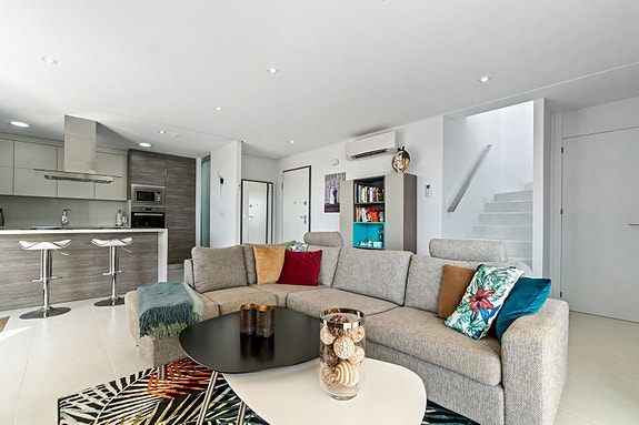 En megler med gode referanser - SPANIA1.no